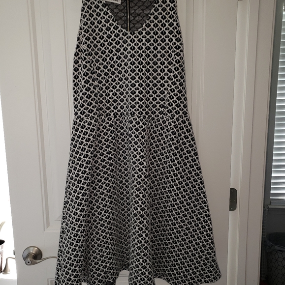 Maurice Black and white pattern Size 0 Dress - Picture 3 of 10